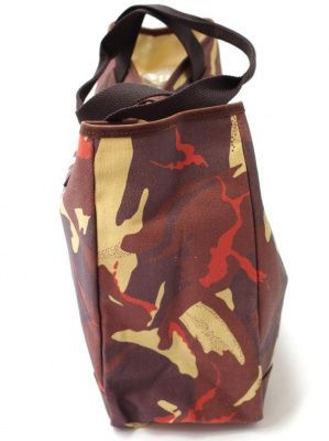 Barbour Challenger Shopper Bag in Camouflage
